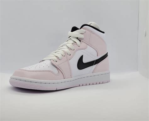 Jordan 1 Roze Schoenen (8) 